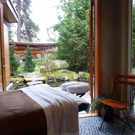 Pointhouse Suites On Sargeant Bay Halfmoon Bay Exteriér fotografie